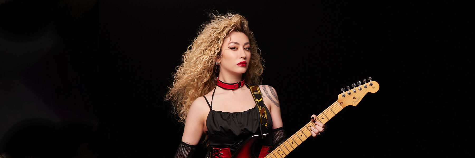 SENA ŞENER artist portrait